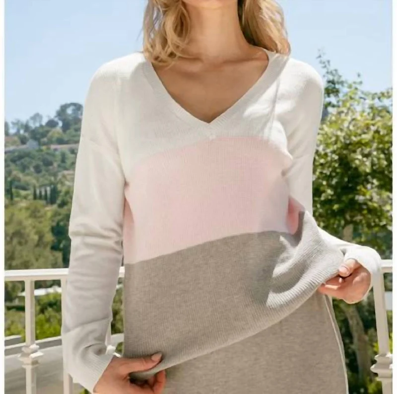 V-Neck Colorblock Sweater In Grey