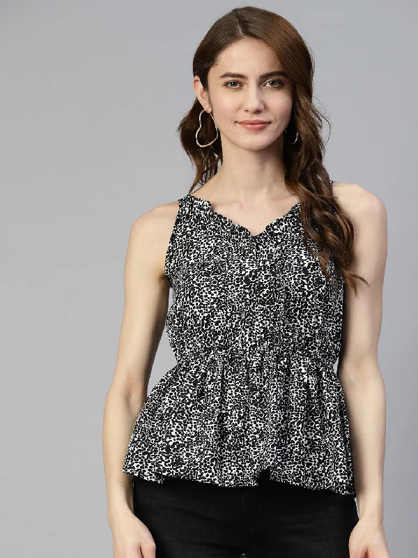 Women  Printed crop top with frills